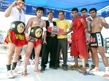 Dr. Channarong, Arjarn Towhidi and Iranian team